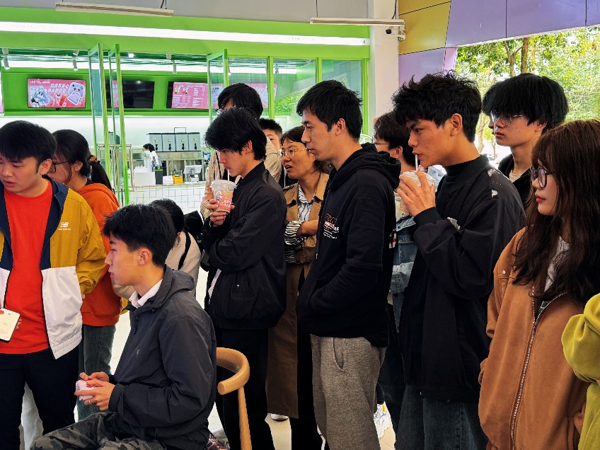 八位堂携手ASUS华硕、Cup Couple春日快闪活动在山城重庆圆满结束