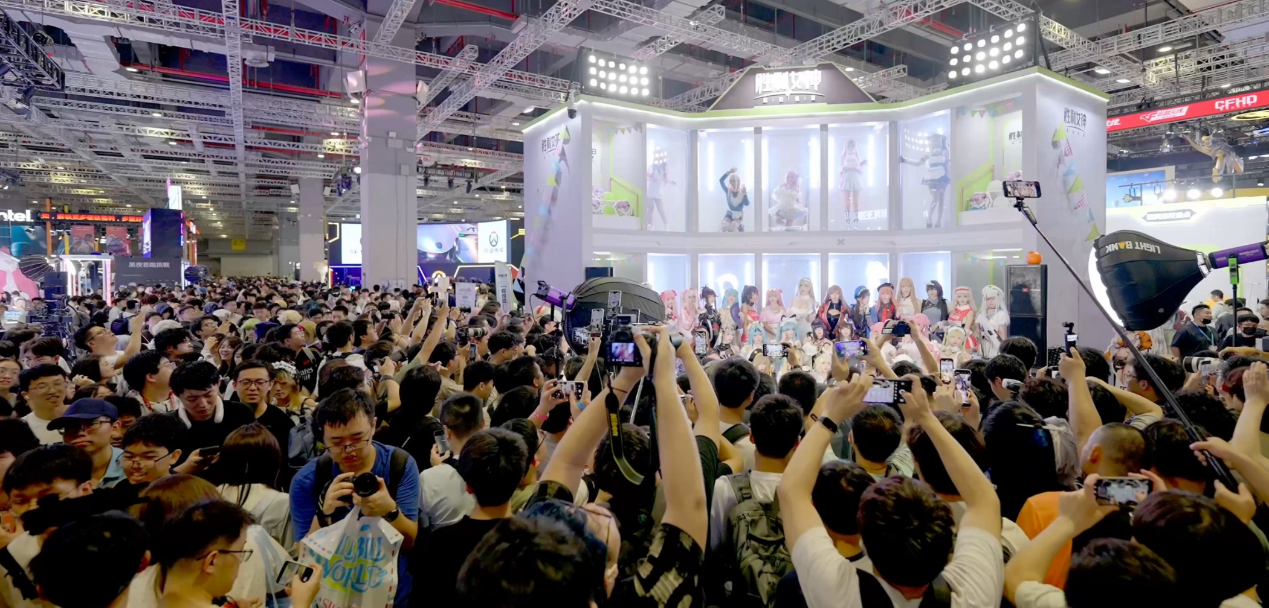 韩援Coser入驻B站吸粉50万，3600名玩家现场“成婚”，这届BW都谁赢了？