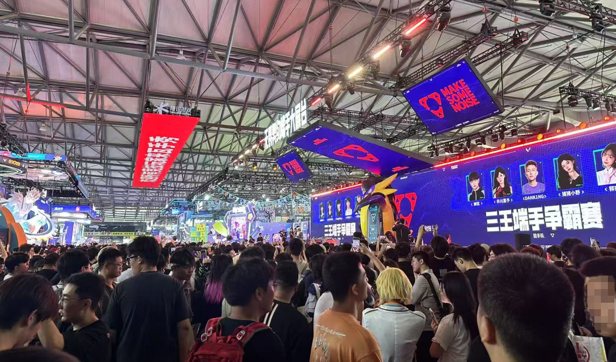 我终于挤完了ChinaJoy所有火到“走不动路”的展台