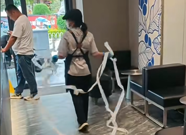 米哈游给瑞幸整了个大活？