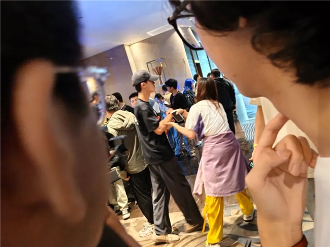 1人1块钱，众筹200万违约金，也想知道的“机密情报”到底有多爆？