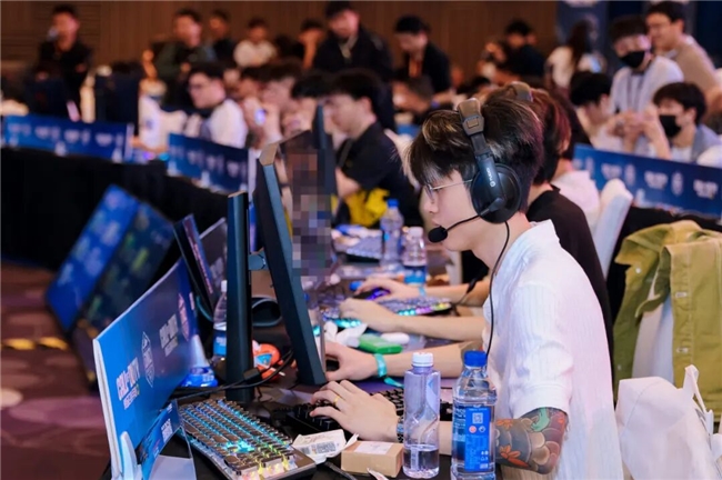 1人1块钱，众筹200万违约金，也想知道的“机密情报”到底有多爆？