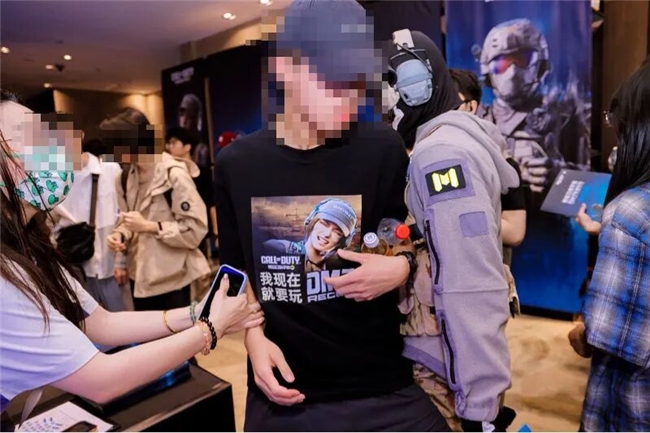 1人1块钱，众筹200万违约金，也想知道的“机密情报”到底有多爆？