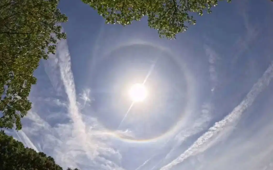 游戏总能照进现实，米哈游的时光机藏不住了？