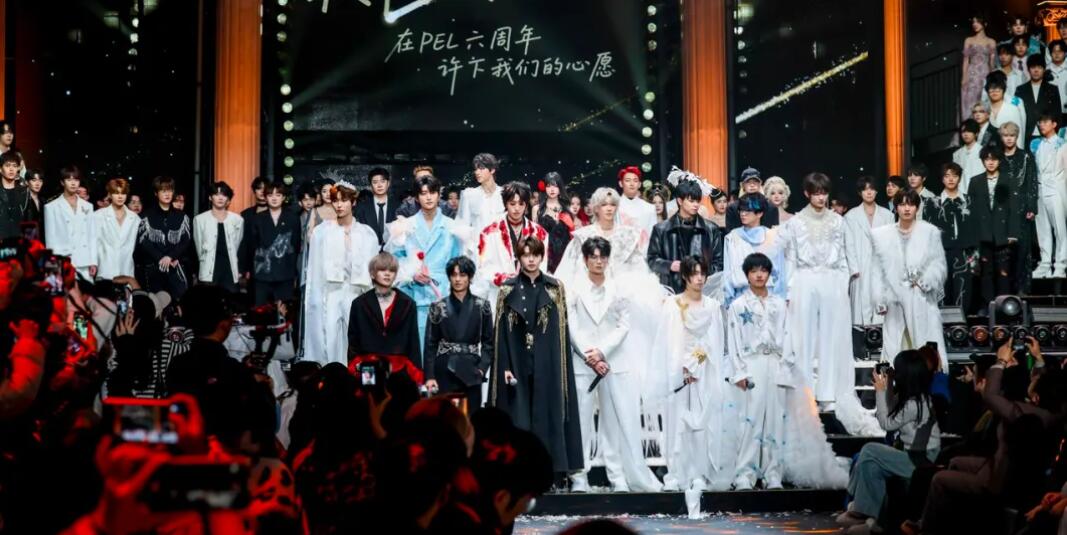 《和平精英》向「最潮电竞」发起了冲锋