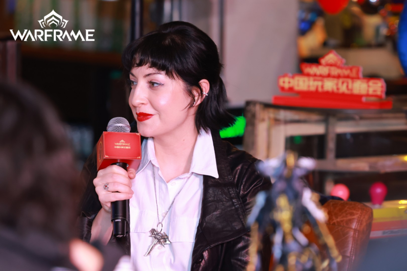 Warframe玩家见面会玩“疯”了！国区仓鼠贴脸“催更”莲妈反被夸？