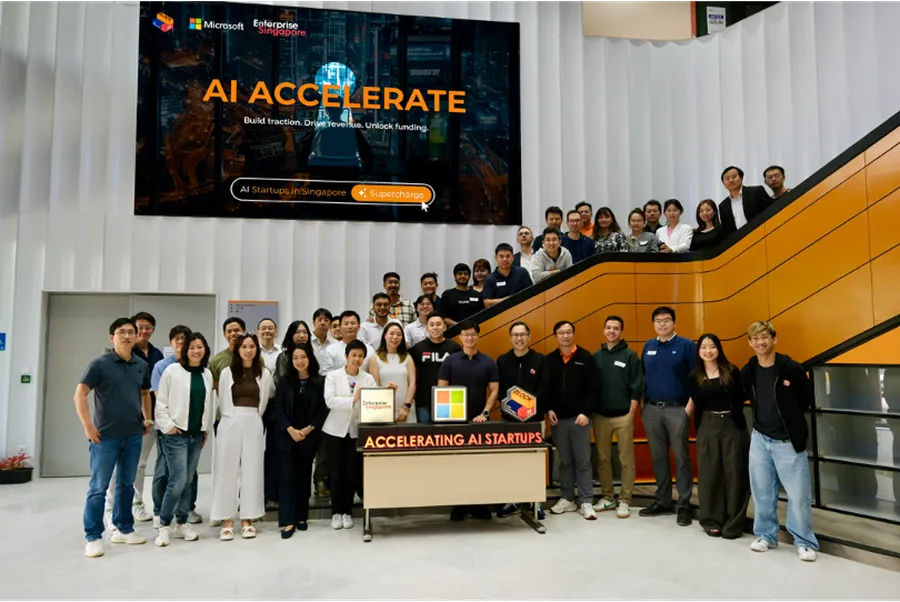 他们做出了“被全球大厂追着送钱”的AI原生游戏