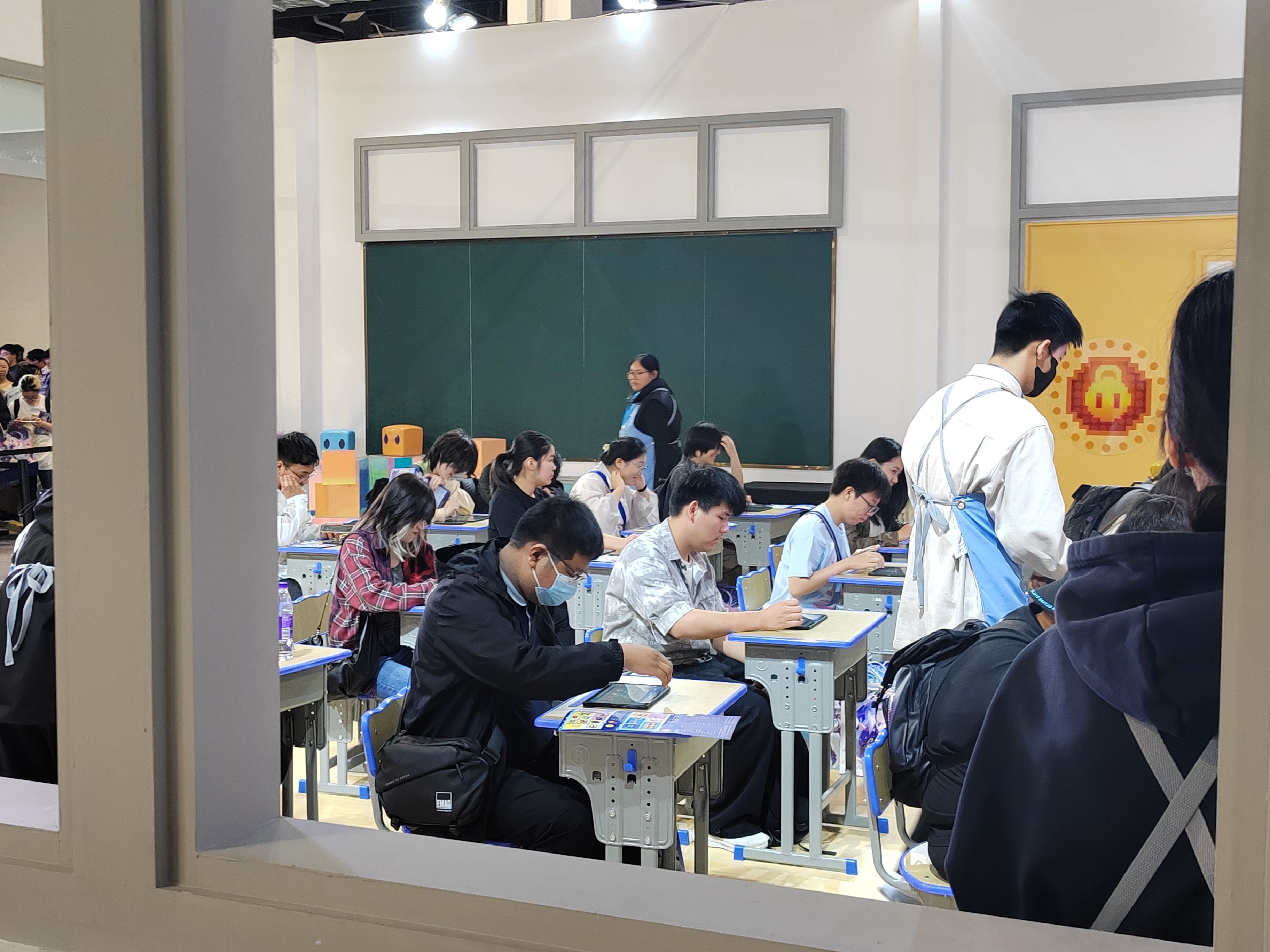 这个五一，米哈游又点燃了上海