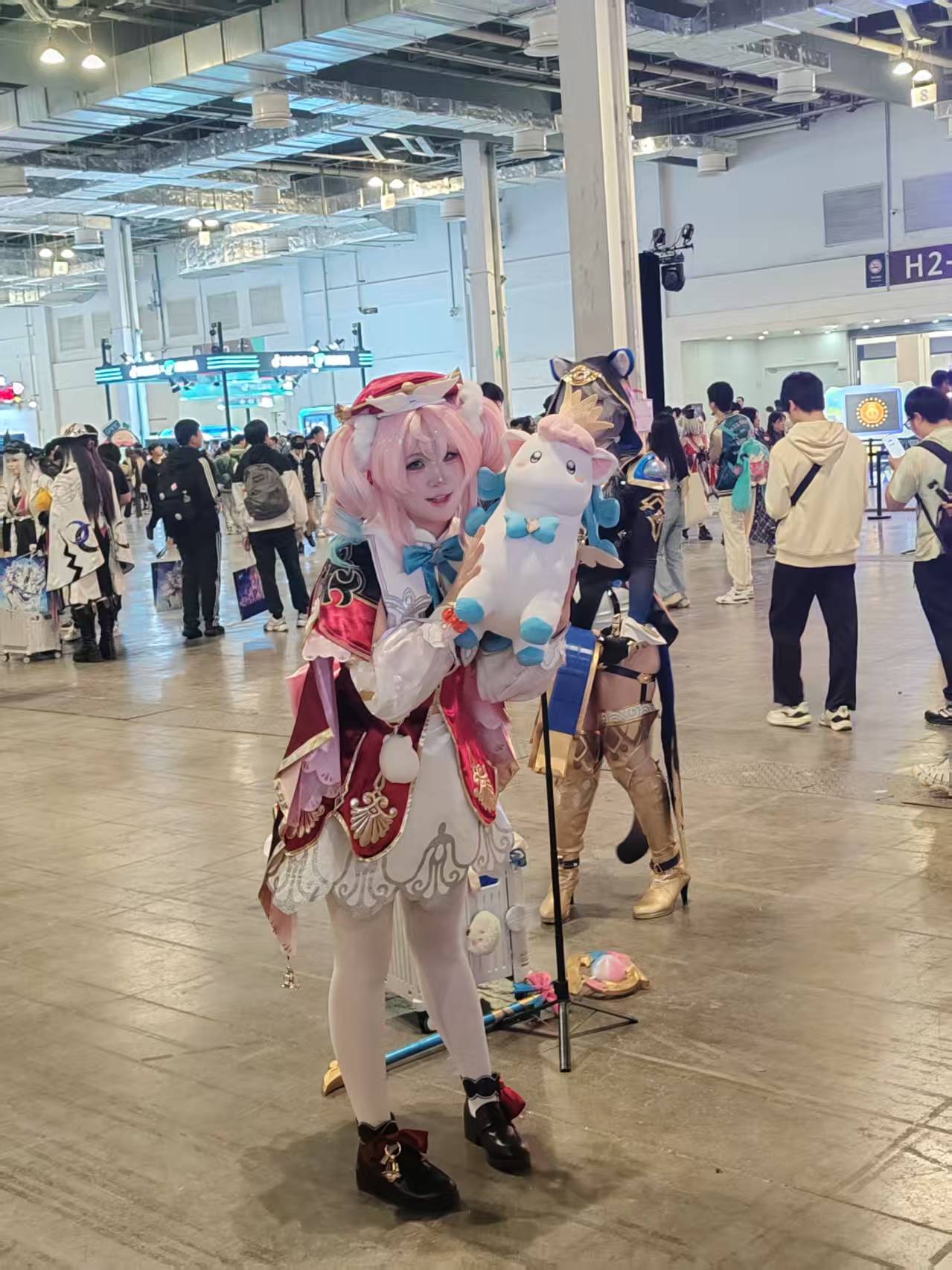 这个五一，米哈游又点燃了上海
