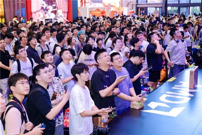AMD携手联想在Bilibili World 2026首发两款锐龙AI Max系列旗舰新品