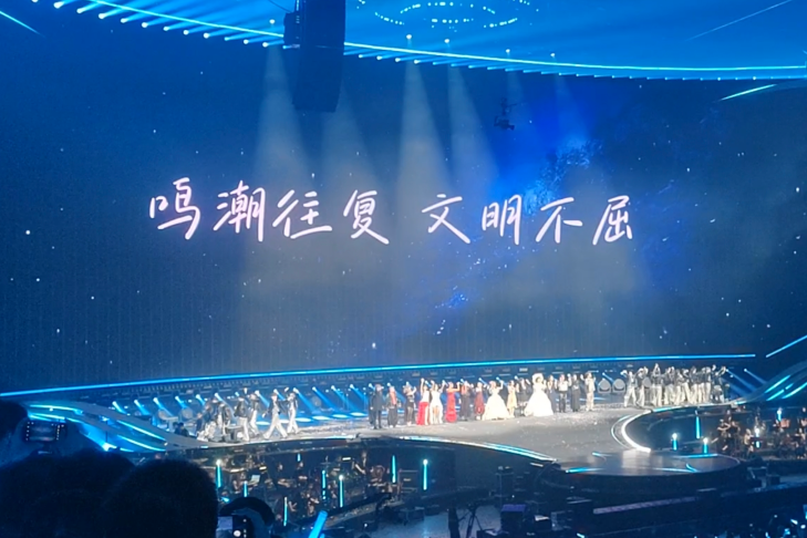 《鸣潮》的第一次，炸出了众生百态