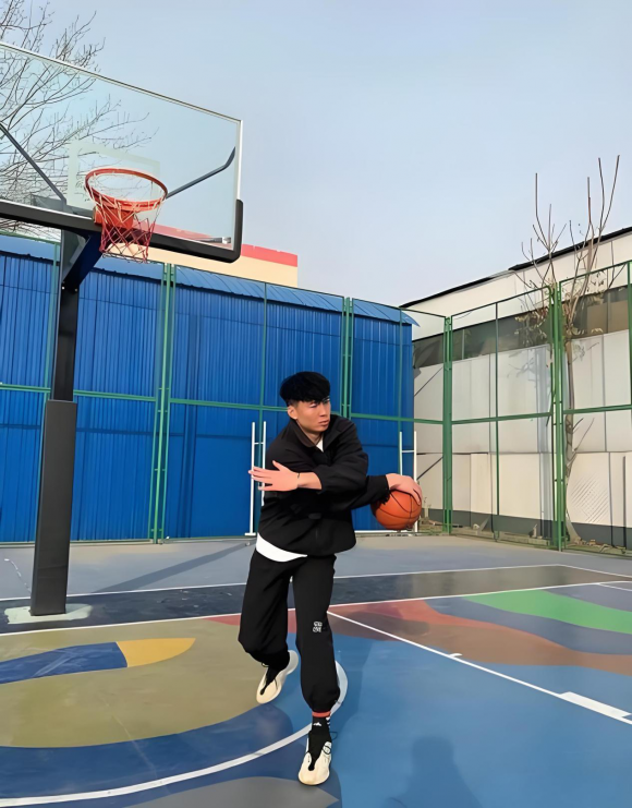 为什么“平常心myd”的一句“你永远是偏爱和例外”，让千万网友产生共鸣？