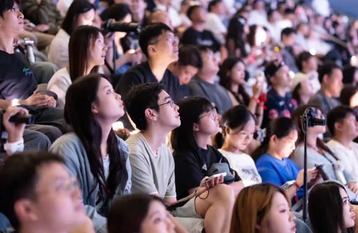 15年的LOL，怎么还在C？