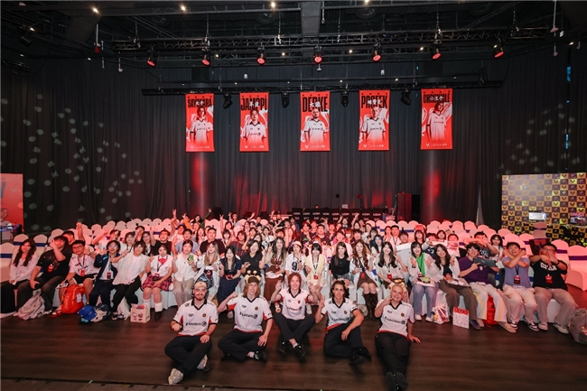 千帧战力加持，EVNIA弈威25M4P5200T 冠名Vitality无畏契约分部粉丝见面会