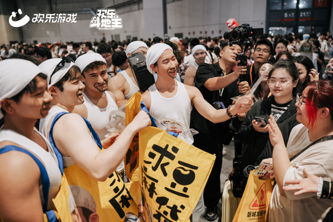 腾讯光子这个20年IP，被20岁的年轻人玩起来了